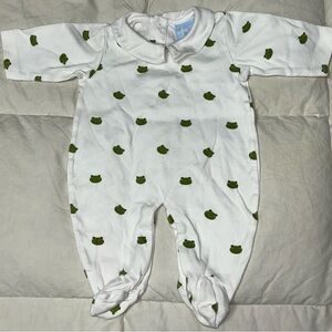 Bella Bliss frog print sleeper sz 6 months EUC smoke free home
